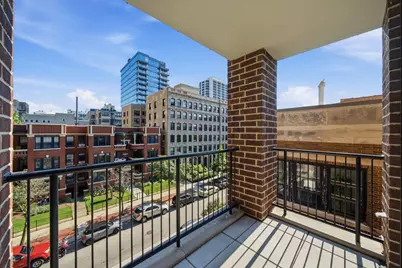 434 W Melrose Street #401, Chicago, IL 60657 - Photo 4