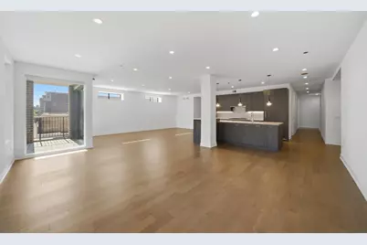 434 W Melrose Street #401, Chicago, IL 60657 - Photo 2