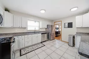 11001 S Albany Ave, Chicago, IL 60655 - Photo 8