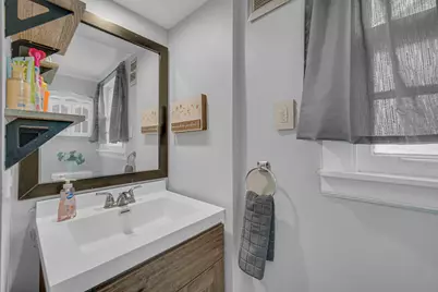 909 Pershing Drive, Wauconda, IL 60084 - Photo 16