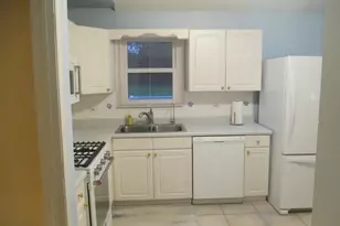 23W554 Burdette Ave, Carol Stream, IL 60188 - Photo 6