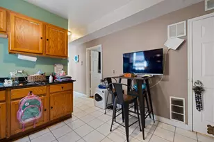 1015 N Central Ave, Chicago, IL 60651 - Photo 24