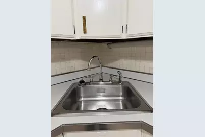 400 E Randolph Street #921, Chicago, IL 60601 - Photo 8
