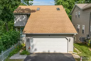17 Hillcrest Ave, Fox Lake, IL 60020 - Photo 2