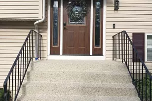360 Homewood Dr, Bolingbrook, IL 60440 - Photo 2