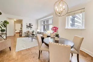 222 E Chestnut St, Chicago, IL 60611 - Photo 4