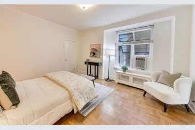 222 E Chestnut Street #9D, Chicago, IL 60611 - Photo 12