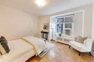 222 E Chestnut St, Chicago, IL 60611 - Photo 12