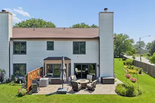 328 Cromwell Ct, Westmont, IL 60559 - Photo 40