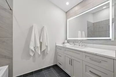 328 Cromwell Court, Westmont, IL 60559 - Photo 24