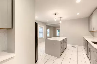 38 N Green Street, Carpentersville, IL 60110 - Photo 10