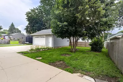 38 N Green Street, Carpentersville, IL 60110 - Photo 32