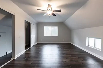 38 N Green Street, Carpentersville, IL 60110 - Photo 22