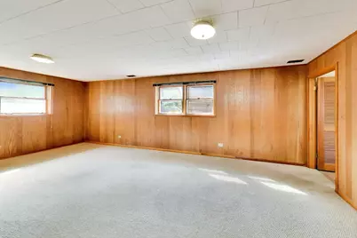 138 N Elmwood Avenue, Palatine, IL 60074 - Photo 12
