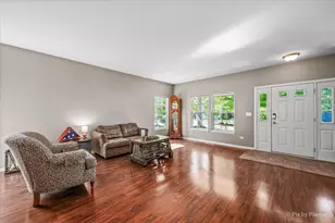 1075 Robinson St, Elburn, IL 60119 - Photo 10