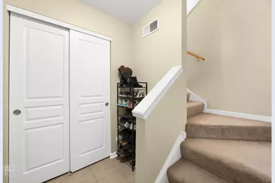 706 E Wing Street, Arlington Heights, IL 60004 - Photo 2