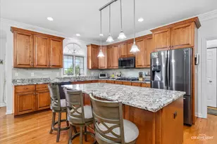40W850 Stonecrest Dr, Elgin, IL 60124 - Photo 12