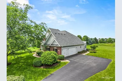 40W850 Stonecrest Drive, Elgin, IL 60124 - Photo 2