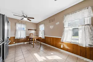 14506 Sawyer Ave, Midlothian, IL 60445 - Photo 6