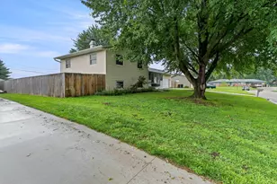 225 Melodie Ln, Colona, IL 61241 - Photo 6