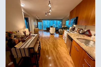 300 N State Street #3710, Chicago, IL 60654 - Photo 8