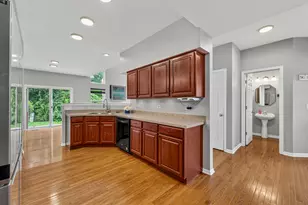 14848 W Victoria Crossing, Lockport, IL 60441 - Photo 4