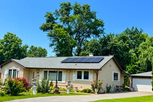 1009 S Ahrens Ave, Lombard, IL 60148 - Photo 1