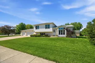 752 Rosanne St, Lockport, IL 60441 - Photo 6