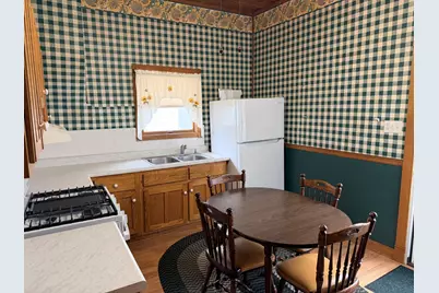 828 Tonti Street, Lasalle, IL 61301 - Photo 8