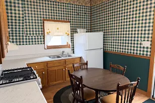 828 Tonti St, Lasalle, IL 61301 - Photo 8