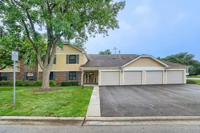 1059 Southbury Lane, Wheeling, IL 60090 - Photo 2