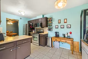 1059 Southbury Ln, Wheeling, IL 60090 - Photo 6