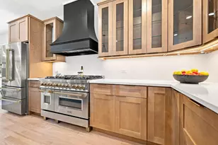 11173 S Longwood Dr, Chicago, IL 60643 - Photo 10