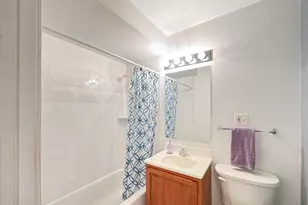 1910 W Hatherleigh Ct, Mount Prospect, IL 60056 - Photo 6