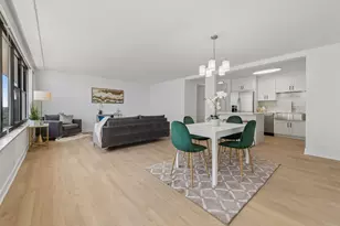 5801 N Sheridan Rd, Chicago, IL 60660 - Photo 4