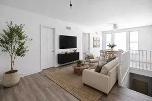 2654 N Lincoln Ave, Chicago, IL 60614 - Photo 2