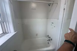 6748 N Ashland Ave, Chicago, IL 60626 - Photo 10