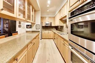 1335 S Prairie Ave, Chicago, IL 60605 - Photo 8