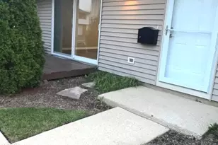 1114 Quanset Ct, Schaumburg, IL 60194 - Photo 2