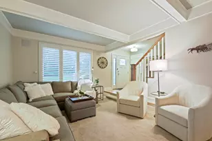 3455 Treaty Ln, Hoffman Estates, IL 60192 - Photo 4