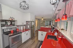 733 E Main St, Ottawa, IL 61350 - Photo 8