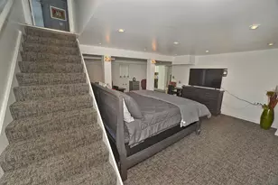 733 E Main St, Ottawa, IL 61350 - Photo 24