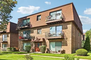 9616 Bianco Terrace, Des Plaines, IL 60016 - Photo 4