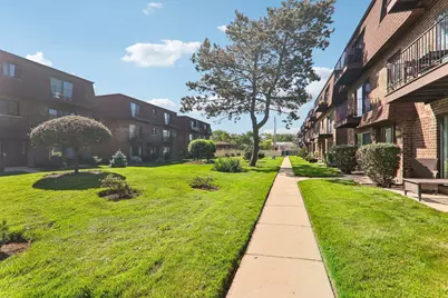 9616 Bianco Terrace #C, Des Plaines, IL 60016 - Photo 6