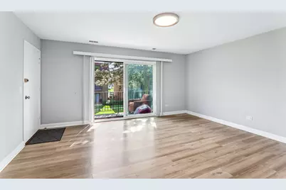 9616 Bianco Terrace #C, Des Plaines, IL 60016 - Photo 8