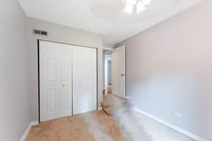 8728 S Rockwell Ave, Evergreen Park, IL 60805 - Photo 16