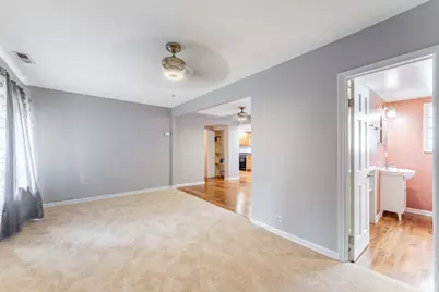 8728 S Rockwell Avenue, Evergreen Park, IL 60805 - Photo 2
