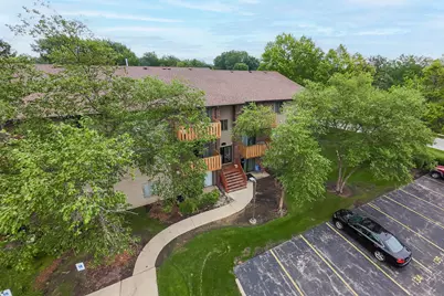 718 Rodenburg Road #206, Roselle, IL 60172 - Photo 2