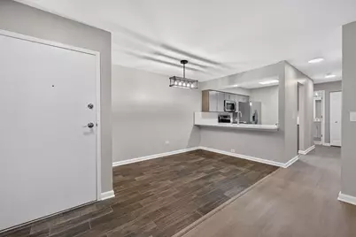 718 Rodenburg Road #206, Roselle, IL 60172 - Photo 10