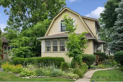 285 N Larch Avenue, Elmhurst, IL 60126 - Photo 1